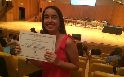 Aitana Seller recibe el Premio Extraordinario al Rendimiento Académico 2015-16